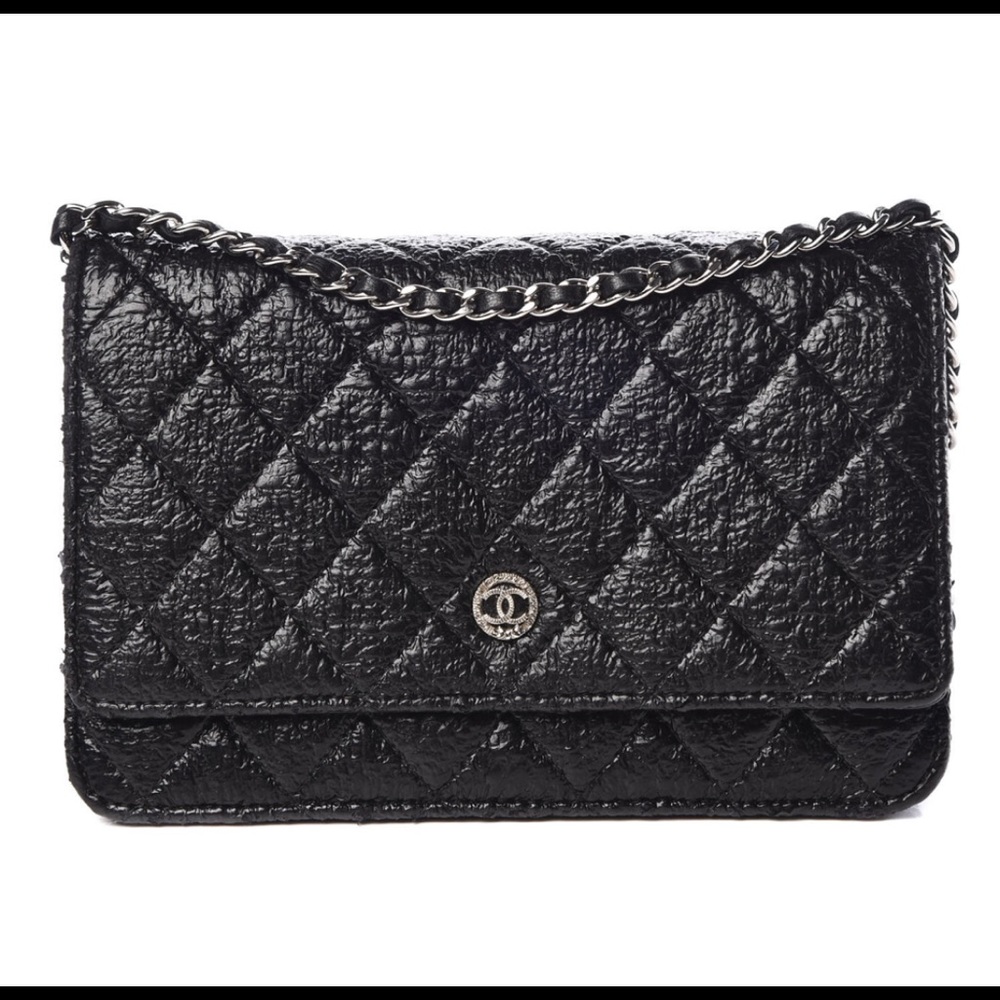 AUTHENTIC CHANEL WALLET ON CHAIN